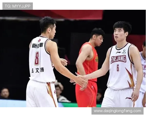 上海篮球队近期状态分析与未来比赛展望探讨