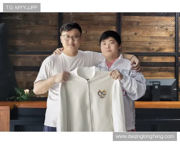 巅峰对决FLY迎战T1谁能笑到最后书写全球总决赛新传奇